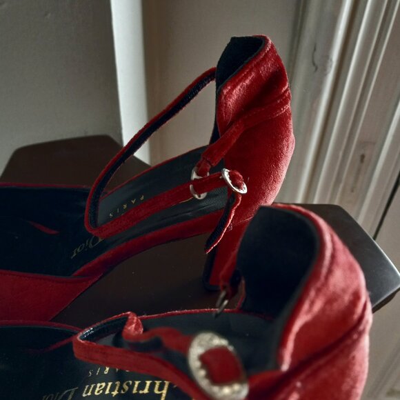 CHRISTIAN DIOR PARIS DEEP RED VELVET PUMPS HEELS ITALY 37.5 US 7.5 - Picture 12 of 16